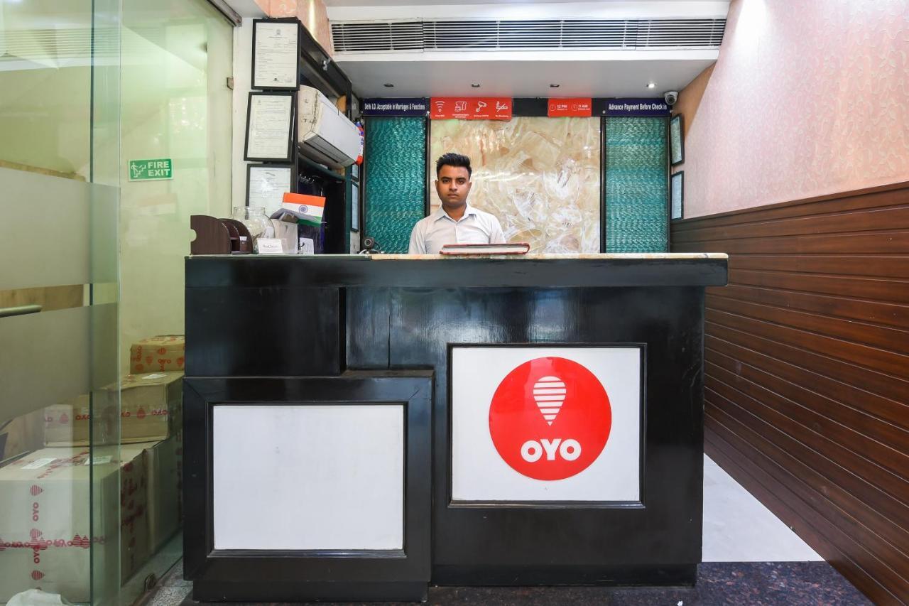 Oyo Flagship 18940 Hotel Swathi นิวเดลี ภายนอก รูปภาพ